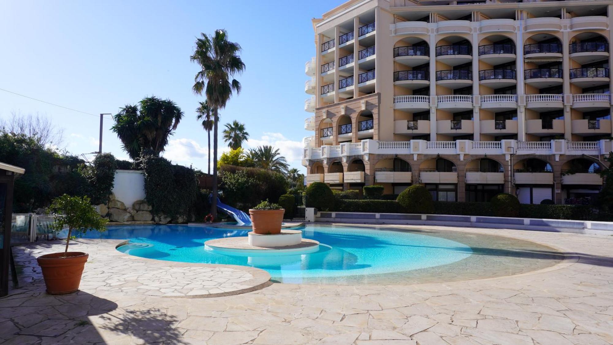 Appartement 556, Vue Mer Et Piscine By Palmazur Vacances Cannes Exterior photo