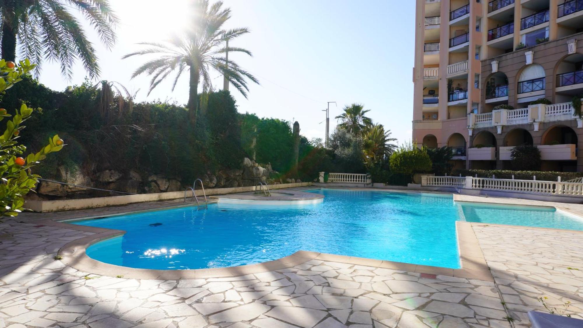 Appartement 556, Vue Mer Et Piscine By Palmazur Vacances Cannes Exterior photo